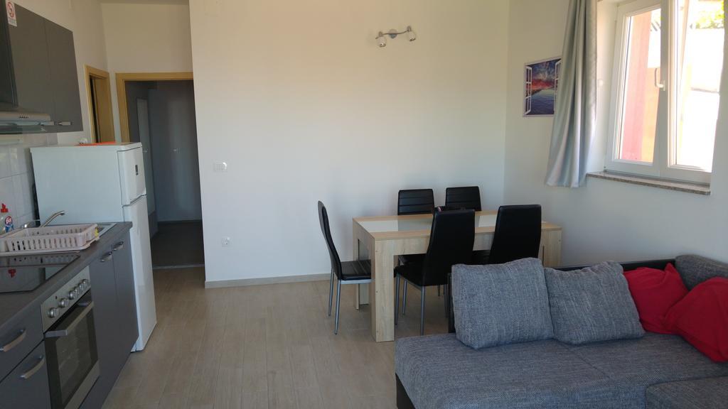 Apartment Perun Podstrana Exterior foto